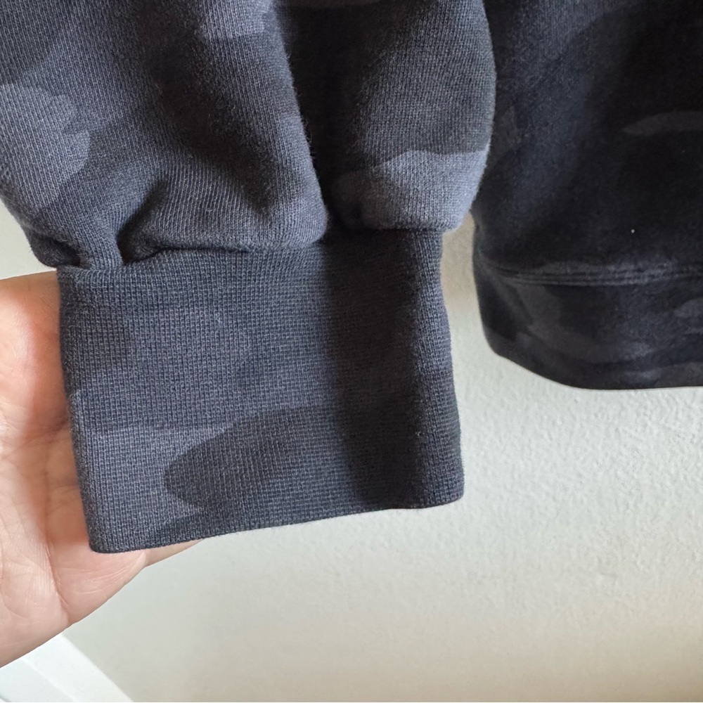 Lululemon Athletica Perfectly Oversized 365 Camo Deep Coal Sweatshirt size 10 - Picture 8 of 10
